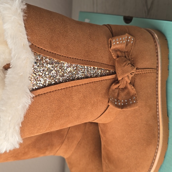 Magellan faux suede upper boots! - Picture 5 of 6